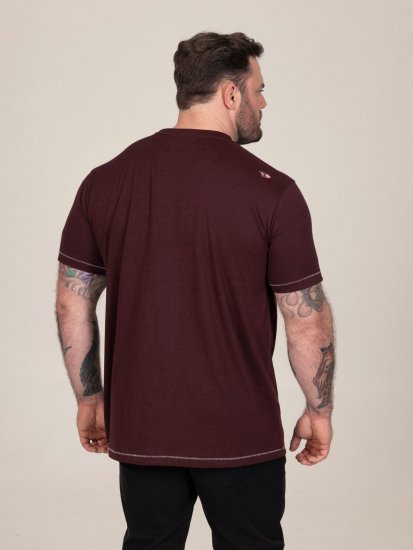D555 Baldwin Grumpy Old Man Club Print Crew Neck T-shirt Burgundy/ Black Twist - Majice Kratkih Rukava - Muške Majice Kratkih Rukava Veliki Brojevi 