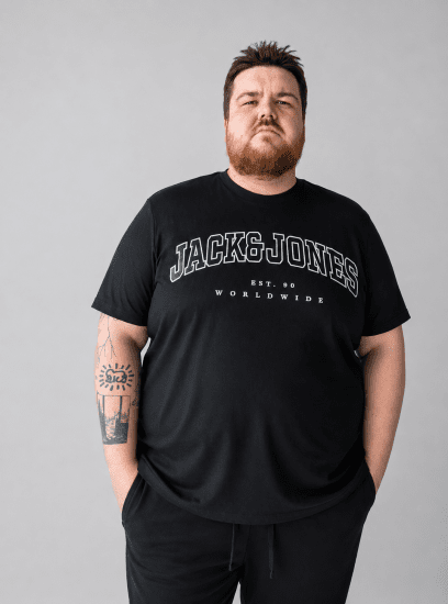 Jack & Jones CALEB VARSITY O-Neck T-Shirt Black - Majice Kratkih Rukava - Muške Majice Kratkih Rukava Veliki Brojevi 
