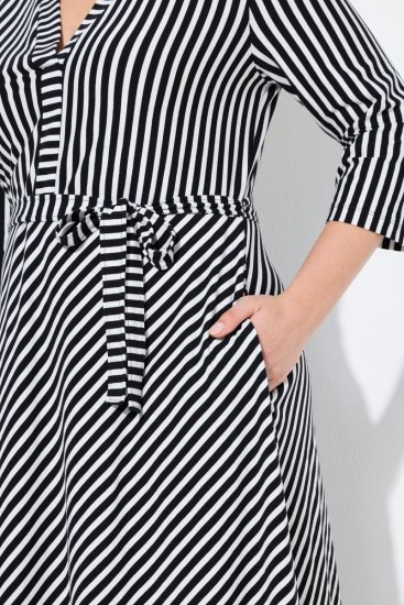Ulla Popken 848052 Prugasta midi haljina s pojasom za vezanje Crna - Midi haljine - Ženske midi haljine plus size