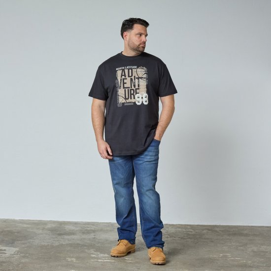 North Latitude Adventure 98 Graphic Tee Crna - TALL T-shirts - Majice za Visoke Muškarce