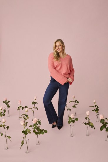 Kaffe Curve Jilanda V-Neck Pullover Red - Puloveri i pletivo - 