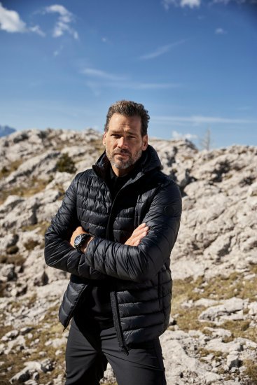 JAY-PI Lightly Quilted Jacket with a Hoodie Black - Jakne - Muške Jakne Veliki Brojevi