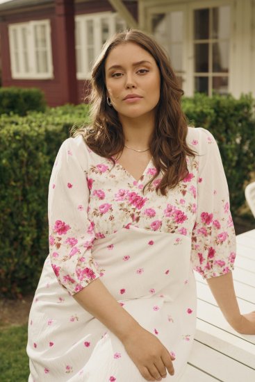 Kaffe Curve Rosa Midi Dress White Rose Border Flower - Haljine - 