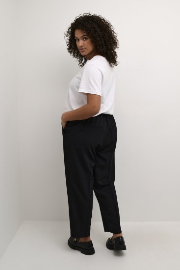 Kaffe Curve Sakira Skraćene hlače Duboko crna - Traperice & Hlače u Velikim Veličinama – Plus Size - 