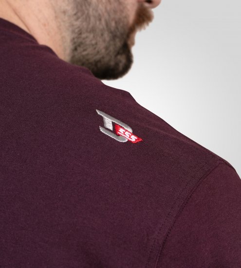 D555 Grimsby Rock n' Roll Skull Printed T-Shirt Burgundy - Majice kratkih rukava s printom - 