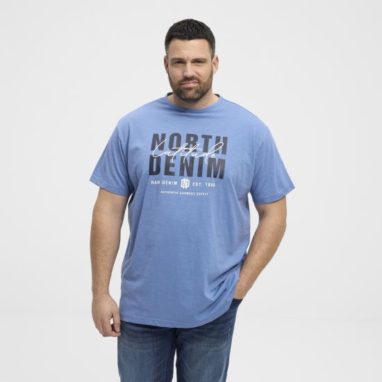 North Latitude Denim Printed Logo T-Shirt Dusty Blue TALL - TALL T-shirts - Majice za Visoke Muškarce