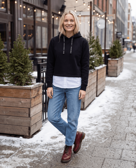 Nora Mikken KAMILLA Cropped Hoodie Black - ODJEĆA ZA ŽENE XS-XXL - 